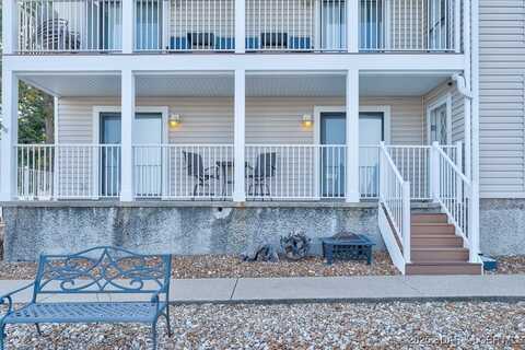 821 Winn Road unit: 10 D, Osage Beach, MO 65065