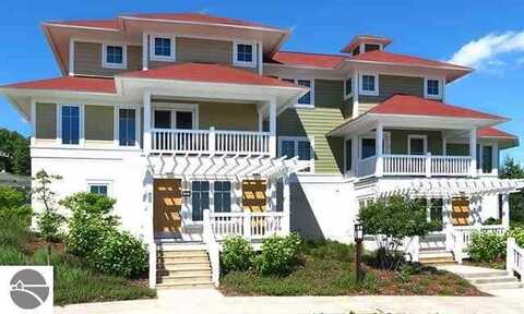 12175 Mountaintop Circle, Thompsonville, MI 49683