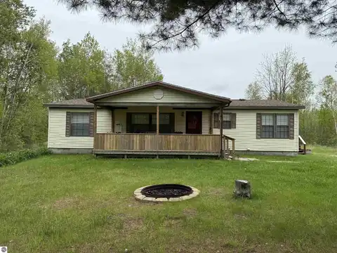 6661 Terry Lane, Hale, MI 48739