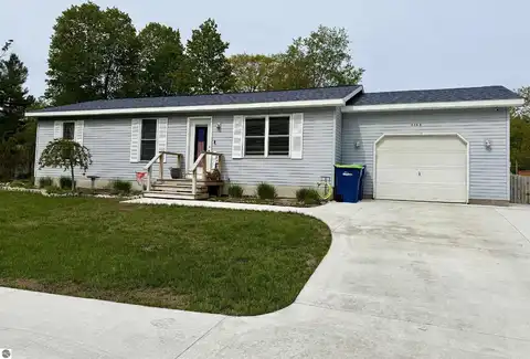 6368 Hardwood Drive, Lake Ann, MI 49650