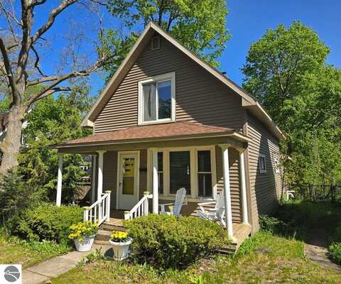 314 W Ninth Street, Traverse City, MI 49684