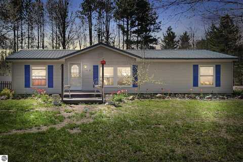 1493 NE Laura Lane, Kalkaska, MI 49646