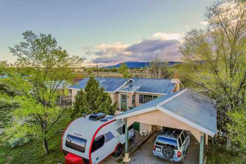 15 Santo Nino Road, El Prado, NM 87529