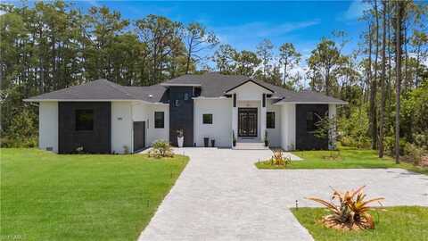 24131 Cock Robin, BONITA SPRINGS, FL 34135