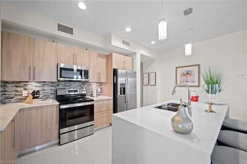 15901 Royal Pointe, FORT MYERS, FL 33908