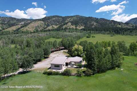 216 COUNTY ROAD 179S, Thayne, WY 83127