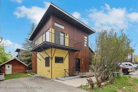 668 S MILLWARD Street, Jackson, WY 83001