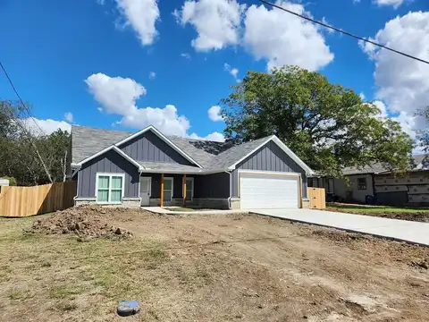 S Hooks Street, Itasca, TX 76055