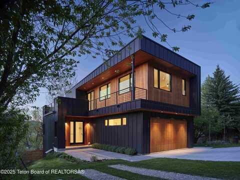 125 PINE Drive, Jackson, WY 83001