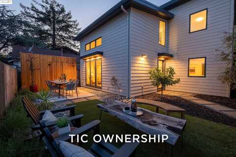 2514 Mathews, Berkeley, CA 94702