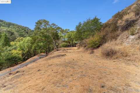 Bradbury Dr, Lafayette, CA 94549