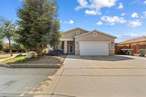 3701 N Shady Court, Visalia, CA 93291