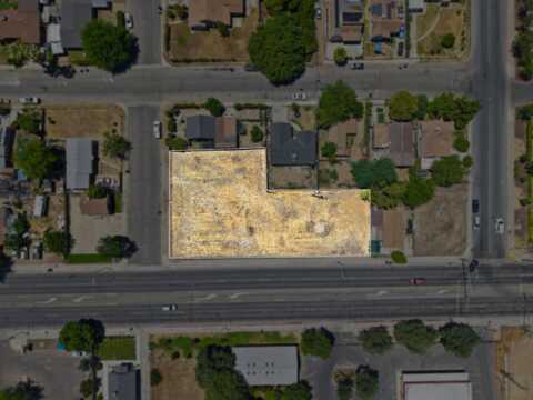 1635 N Dinuba Boulevard, Visalia, CA 93291