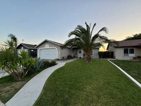 11154 Mesquite Circle, Armona, CA 93202