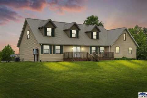 8955 E Woodsmall, Terre Haute, IN 47802