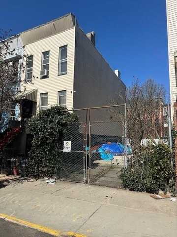 35 Cornelia Street, Brooklyn, NY 11221