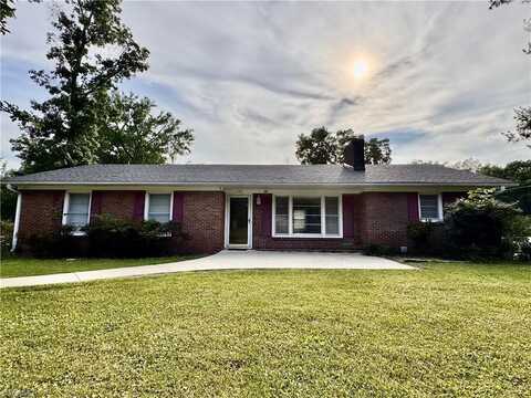400 Queens Drive, Lexington, NC 27292