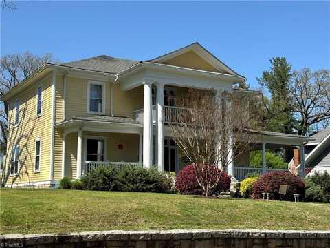 311 Cherry Street, Mount Airy, NC 27030