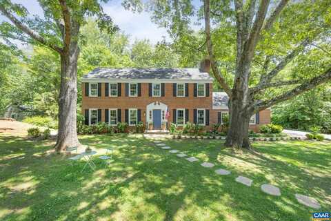 102 POWHATAN CIR, CHARLOTTESVILLE, VA 22901
