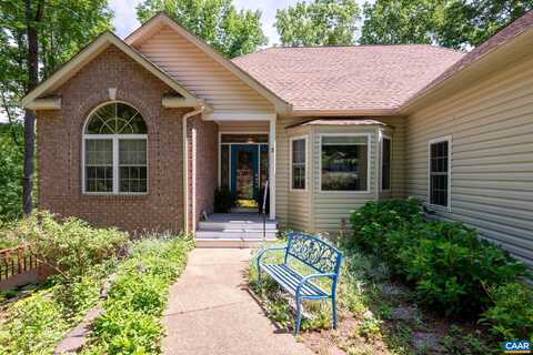 3 NUTWOOD CIR, PALMYRA, VA 22963