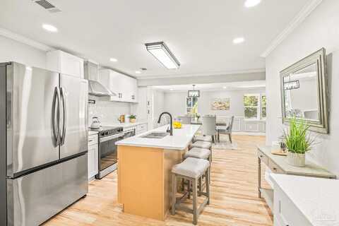 W 9 1/2 Mile Rd, Pensacola, FL 32514