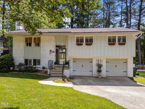 3620 Arrowwood Drive, Raleigh, NC 27604