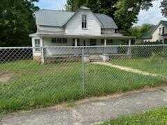 213 Southern College Street, Graysville, TN 37338