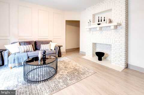 19 W MULBERRY STREET, BALTIMORE, MD 21201