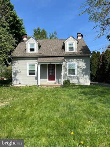 984 GRAVEL PIKE, PALM, PA 18070