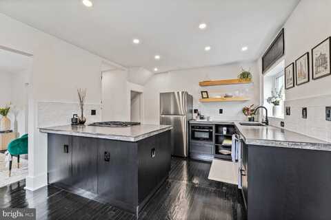 5319 AMES STREET NE, WASHINGTON, DC 20019