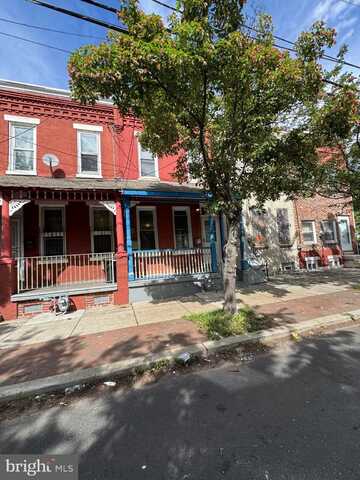 423 TRENTON AVENUE, CAMDEN, NJ 08103