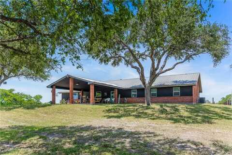 645 N Pirate Boulevard, Sinton, TX 78387