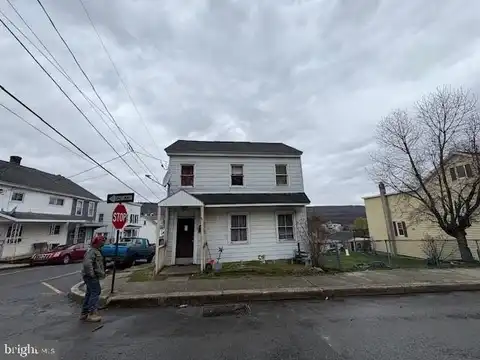 175 ORWIGSBURG STREET, TAMAQUA, PA 18252