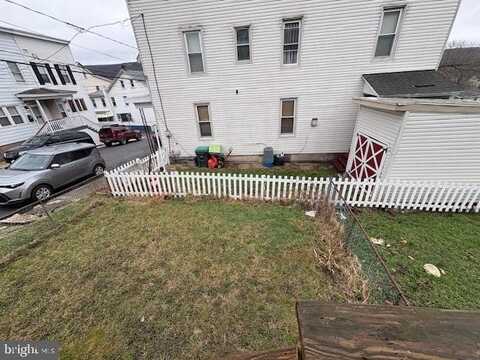 175 ORWIGSBURG STREET, TAMAQUA, PA 18252