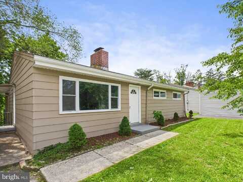 5337 EARL DRIVE, HARRISBURG, PA 17112