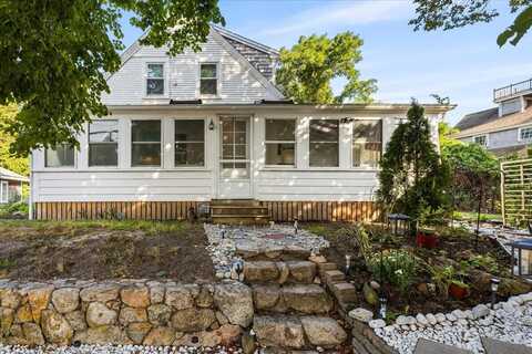 17 Coddington Road, Centerville, MA 02632