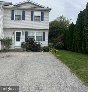 8776 KINGS ROAD, WAYNESBORO, PA 17268