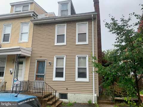 531 FRANKLIN STREET, WEST READING, PA 19611