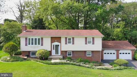 195 ECHO DRIVE, CHAMBERSBURG, PA 17202
