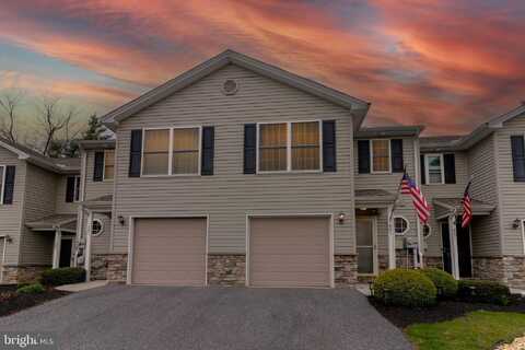 7887 MANADA COURT, HARRISBURG, PA 17112