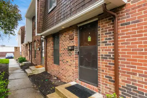 1824 Willoway Circle S, Columbus, OH 43220