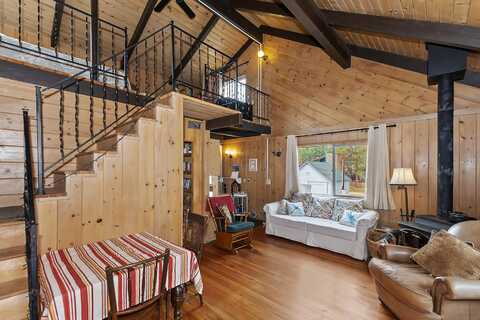 102 E Country Club Boulevard, Big Bear City, CA 92314