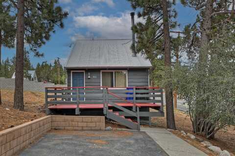102 E Country Club Boulevard, Big Bear City, CA 92314