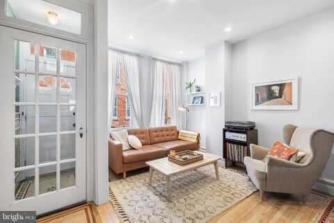 810 MERCER STREET, PHILADELPHIA, PA 19125