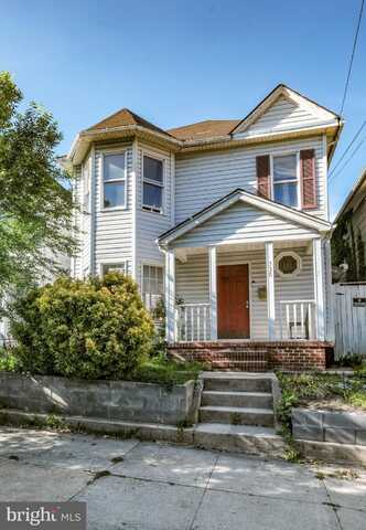 320 W RACE STREET, MARTINSBURG, WV 25401