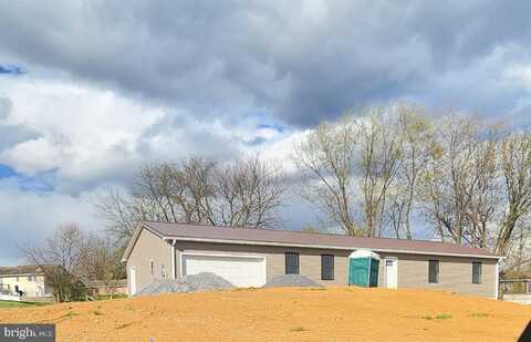 235 HICKORY DRIVE, CHAMBERSBURG, PA 17202