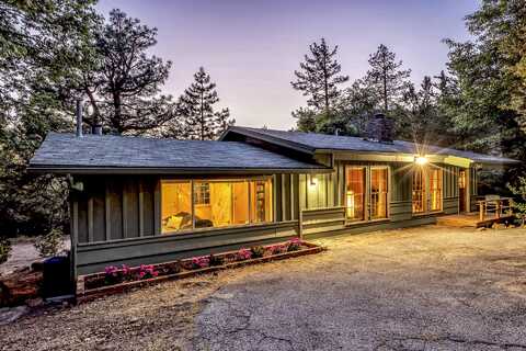 25465 Seneca Drive, Idyllwild, CA 92549