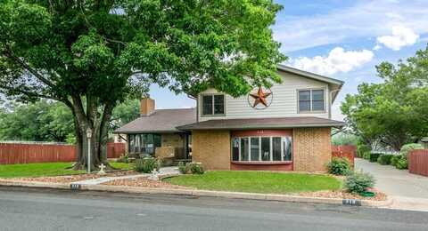 318 Broadmoor St, Fredericksburg, TX 78624
