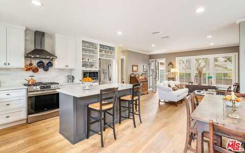 11521 Segrell Way, Culver City, CA 90230