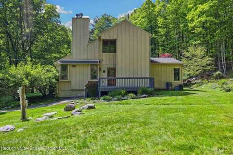 48 Cooper Hollow Road, Woodstock, NY 12409